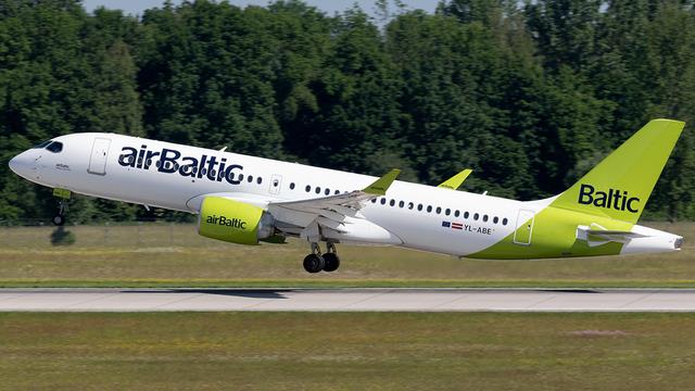 YL-ABE::airBaltic
